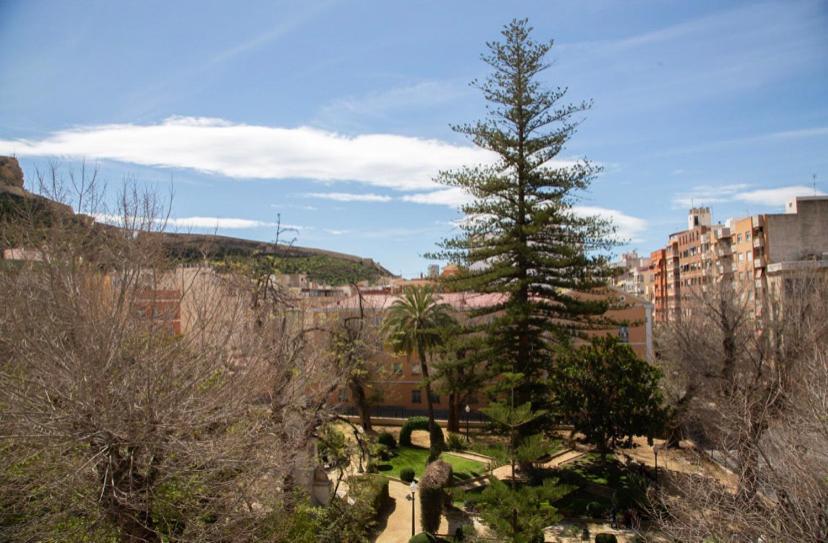 דירות אליקאנטה Reina Victoria La Plaza מראה חיצוני תמונה